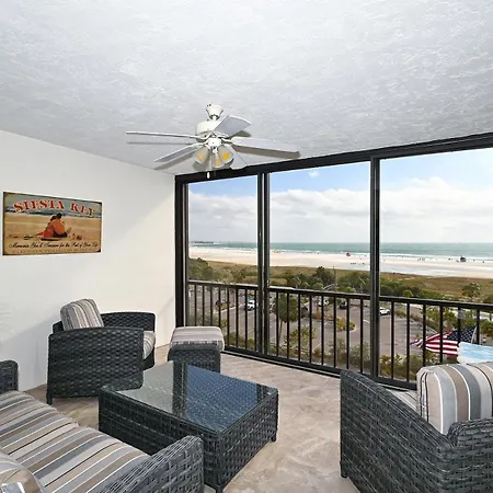 Villa Crescent Royale 6A